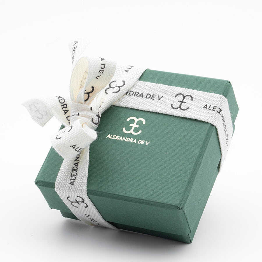 Carnation scarf ring in rose gold 18k